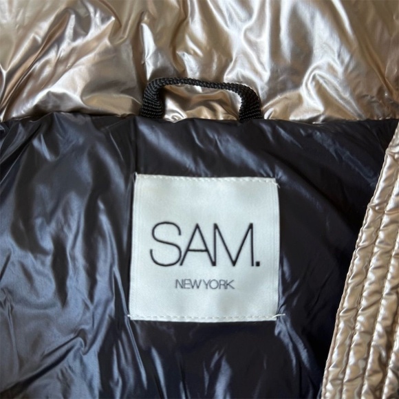 SAM Gold Metallic Freedom Puffer Vest Women's M Goose Down Quilted Winter Chic - Picture 5 of 7